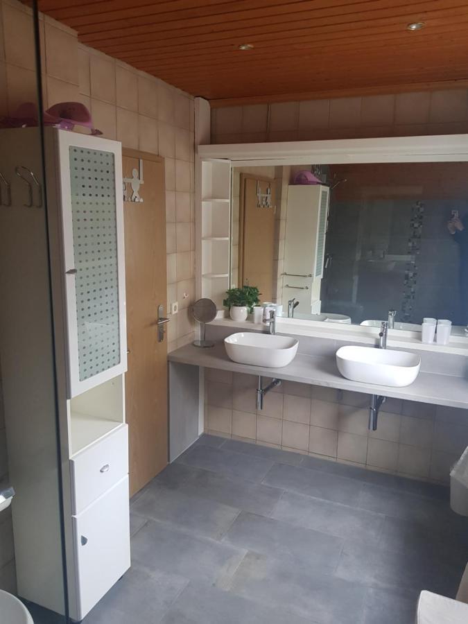 Ferienhaeuser Rhoen - Haus Natalie & Haus Helene Hausen  Kültér fotó